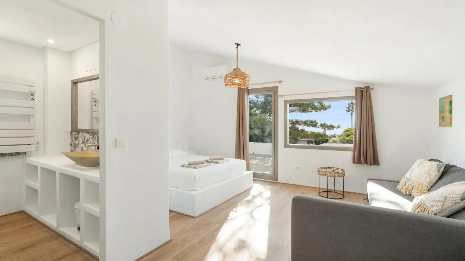 Bed & Breakfast In Villa Eden Palm Benalmádena España