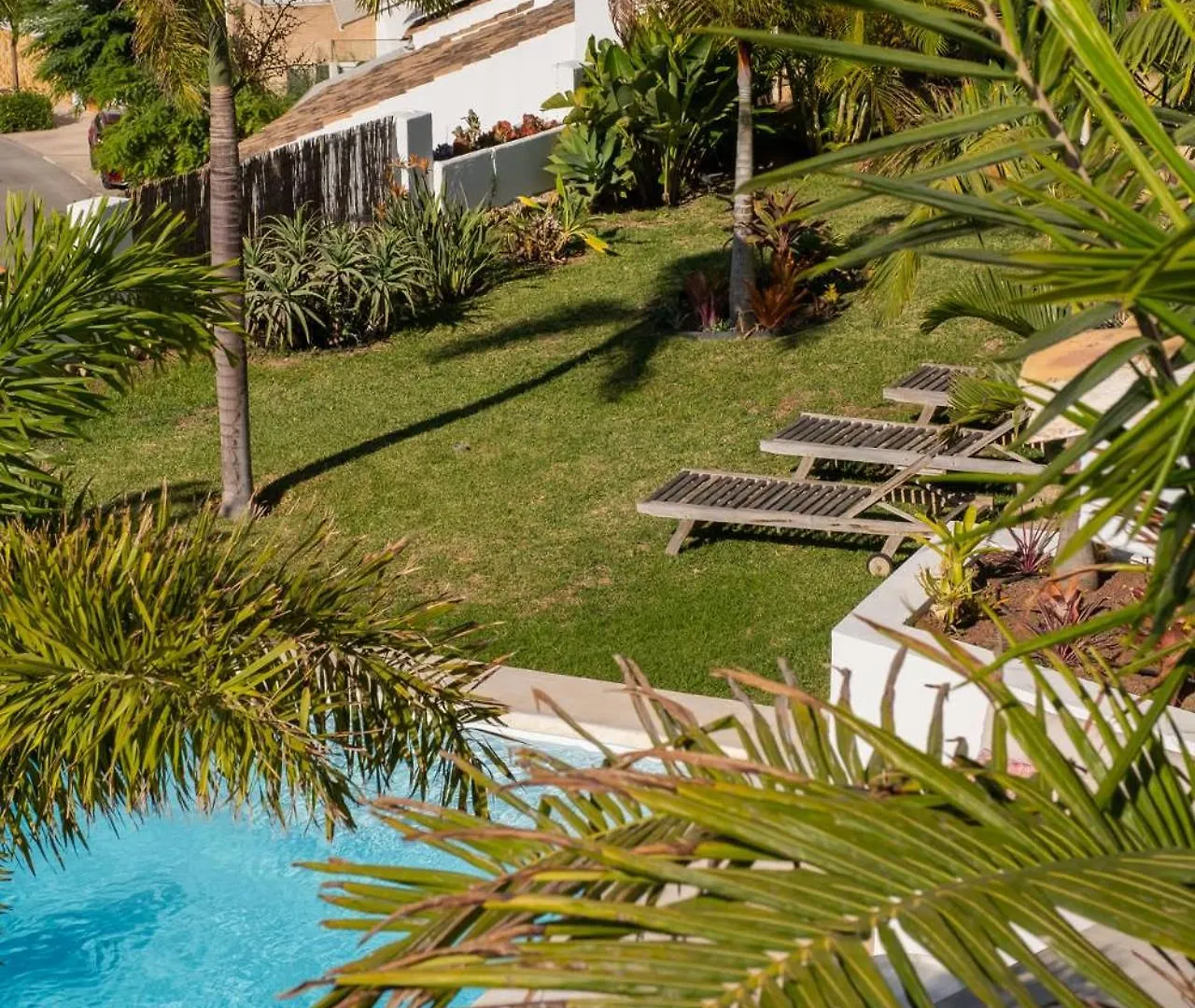 Bed & Breakfast In Villa Eden Palm Benalmádena